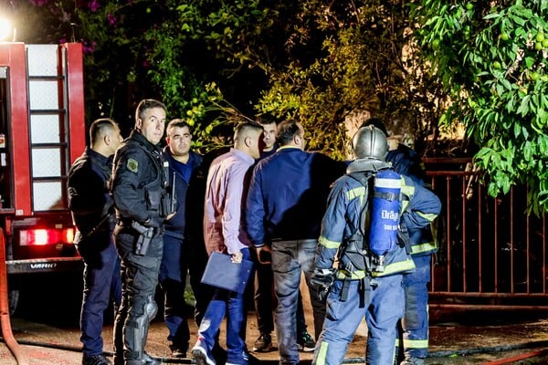 Ηράκλειο Κρήτης: Ο νεκρός γιος βρέθηκε με νάιλον σακούλα στο κεφάλι - Τι εξετάζουν οι Αρχές