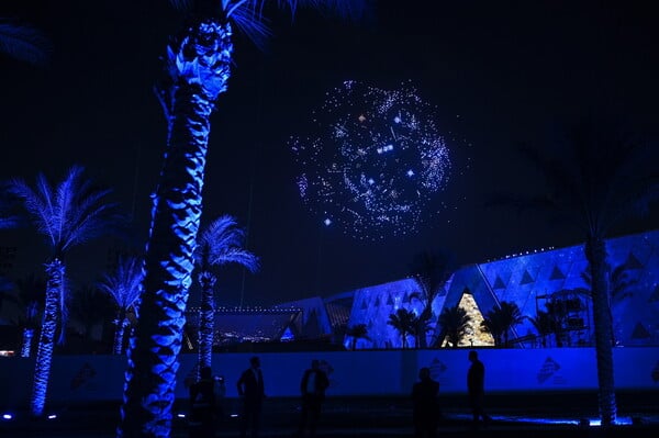 Το Μεγάλο Αιγυπτιακό Μουσείο άνοιξε με ένα υπερθέαμα από drones και πυροτεχνήματα
