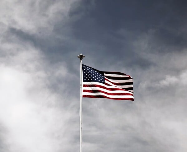 Έρευνα: Βαθιά απαισιοδοξία και κρίση εμπιστοσύνης στις Ηνωμένες Πολιτείες