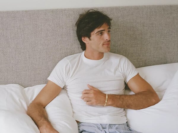 Ο Jacob Elordi φωτογραφίζεται από τη Sofia Coppola ως πρεσβευτής της Cartier