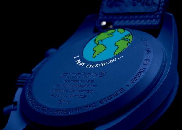 Το Mission to Earthphase- Moonshine Gold γιορτάζει το Φεγγάρι του Κάστορα