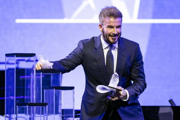 ΝΤΕΙΒΙΝΤ ΜΠΕΚΑΜ