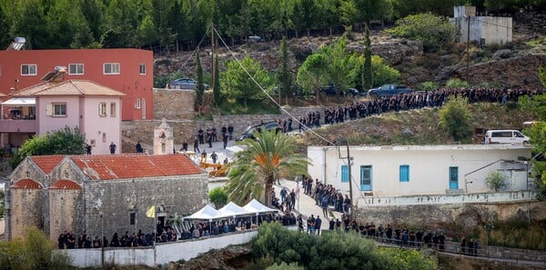 Βορίζια: «Θα σκότωναν και τους γιους μου», λέει η σύζυγος του Φανούρη Καργάκη – Εκδόθηκαν εντάλματα σύλληψης