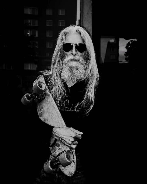 *Να γυρνάς προς το αληθινό αφού έχεις καεί από το ωραίο/ από τον Πάνο Μιχαήλ