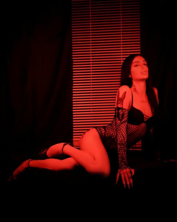 *Να γυρνάς προς το αληθινό αφού έχεις καεί από το ωραίο/ από τον Πάνο Μιχαήλ