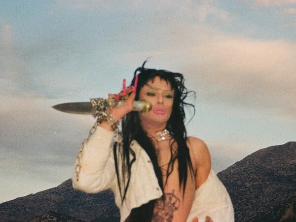 *Να γυρνάς προς το αληθινό αφού έχεις καεί από το ωραίο/ από τον Πάνο Μιχαήλ