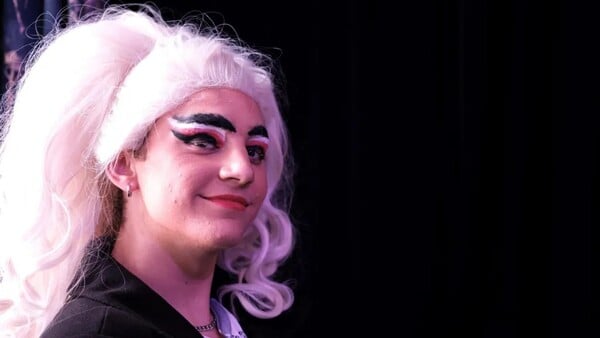 *Να γυρνάς προς το αληθινό αφού έχεις καεί από το ωραίο/ από τον Πάνο Μιχαήλ