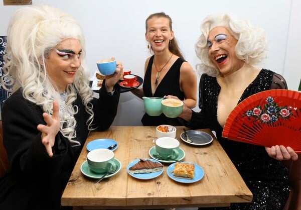 *Να γυρνάς προς το αληθινό αφού έχεις καεί από το ωραίο/ από τον Πάνο Μιχαήλ