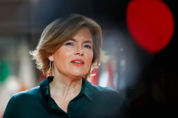 ΓΕΡΜΑΝΙΑ ΜΠΟΥΝΤΕΣΤΑΓΚ ΓΙΟΥΛΙΑ ΚΛΕΚΝΕΡ