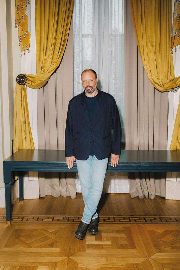 *Να γυρνάς προς το αληθινό αφού έχεις καεί από το ωραίο/ από τον Πάνο Μιχαήλ