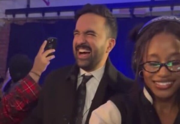 ΜΑΜΝΤΑΝΙ ΚΕΝΤΡΙΚ ΛΑΜΑΡ