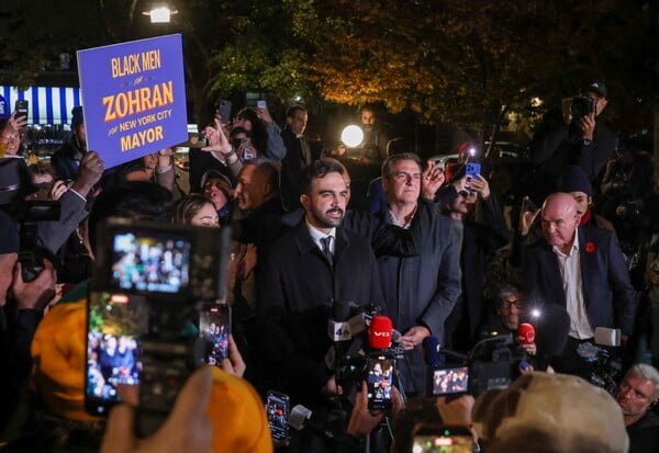 ΜΑΜΝΤΑΝΙ ΔΗΜΑΡΧΟΣ ΝΕΑ ΥΟΡΚΗΣ