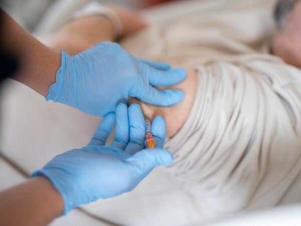 Γερμανία: Νοσηλευτής καταδικάστηκε για τη δολοφονία 10 ασθενών - Χορηγούσε θανατηφόρες ενέσεις για να «ελαφρύνει» τη βάρδιά του