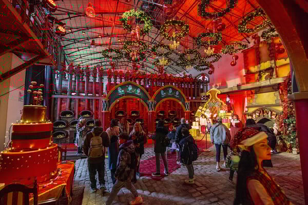 ΔΕΗ CHRISTMAS FACTORY: Κάθε χρόνο, η ίδια υπόσχεση- τα Χριστούγεννα ξεκινούν από εδώ