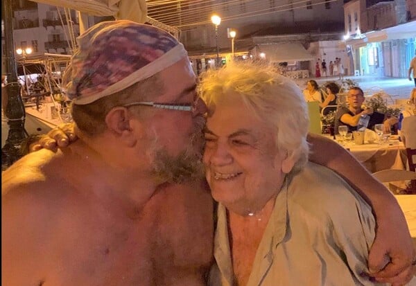 ΚΡΑΟΥΝΑΚΗΣ ΜΗΤΕΡΑ ΠΕΘΑΝΕ