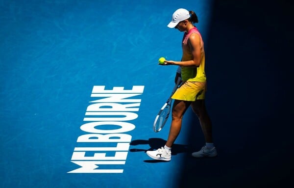 Τένις: Η Ιga Świątek διέκοψε αγώνα για να ζητήσει την απομάκρυνση μεθυσμένου θεατή