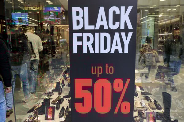 Black Friday: Πότε «πέφτει» φέτος η μεγάλη ημέρα των προσφορών στην αγορά