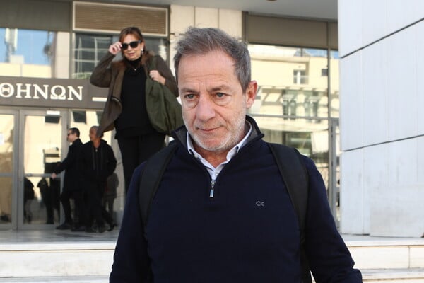 Δημήτρης Λιγνάδης: Νέα αναβολή στη δίκη – Ορίστηκε για τον Ιούνιο του 2026 λόγω κωλύματος των συνηγόρων