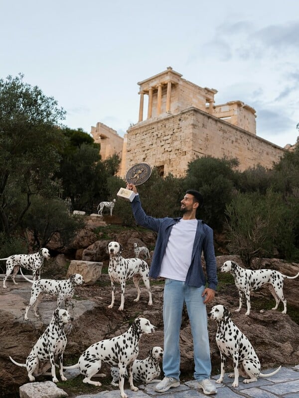 Ο Νόβακ Τζόκοβιτς και τα σκυλιά της Δαλματίας στην Ακρόπολη - Η ανάρτηση του τενίστα για τους 101 τίτλους του