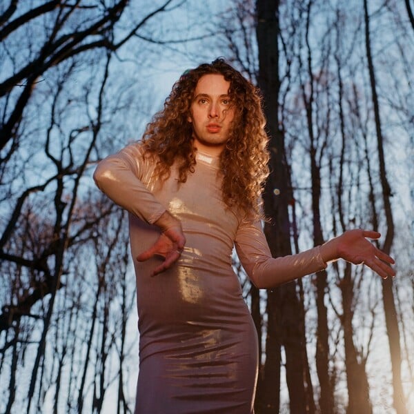  Αν δεν μπορείς να μας νικήσεις, θα μας κοιτάς/ από τον Πάνο Μιχαήλ