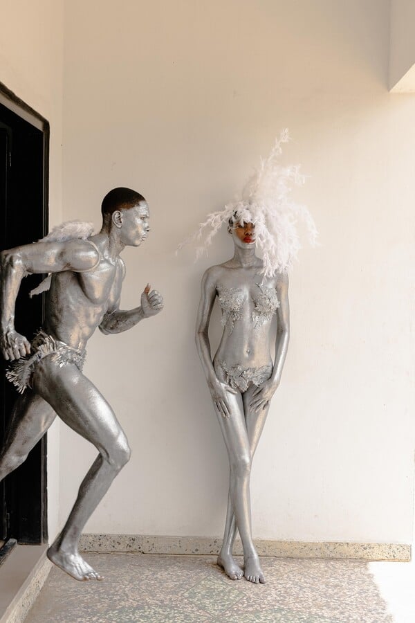  Αν δεν μπορείς να μας νικήσεις, θα μας κοιτάς/ από τον Πάνο Μιχαήλ