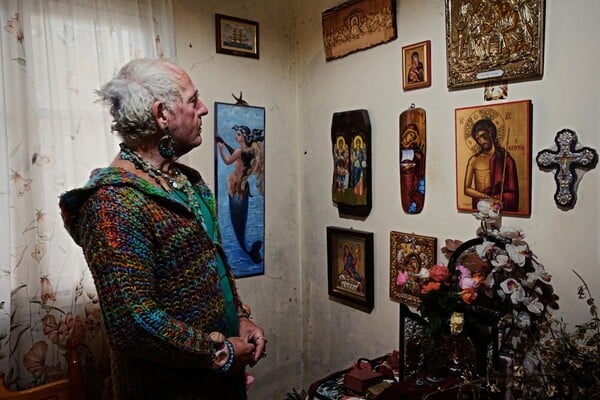  Αν δεν μπορείς να μας νικήσεις, θα μας κοιτάς/ από τον Πάνο Μιχαήλ