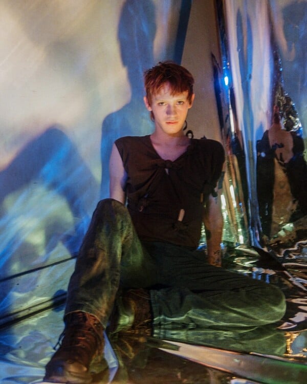  Αν δεν μπορείς να μας νικήσεις, θα μας κοιτάς/ από τον Πάνο Μιχαήλ