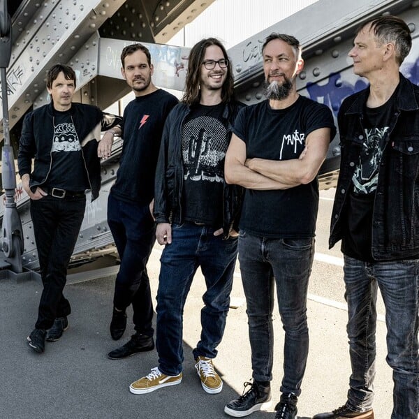 Νέοι ροκ δίσκοι από Σουηδία, Γερμανία, Πολωνία, Αυστραλία και Ολλανδία