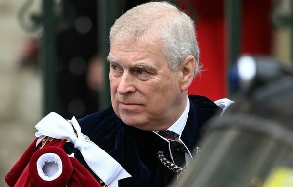 Πρίγκιπας Άντριου: «Δεν το αντέχω άλλο αυτό» - Τι έγραφε στα emails του με τον Επστάιν