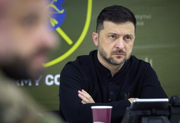 ΣΚΑΝΔΑΛΟ ΔΙΑΦΘΟΡΑΣ ΖΕΛΕΝΣΚΙ