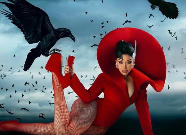 Η Cardi B γέννησε το τέταρτο παιδί της: «Έχω ένα λόγο να γίνω η καλύτερη εκδοχή του εαυτού μου»