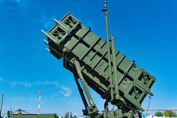 Reuters: Ελλάδα και Ισραήλ σε συνομιλίες για την αγορά αντιαεροπορικών και πυροβολικών συστημάτων 