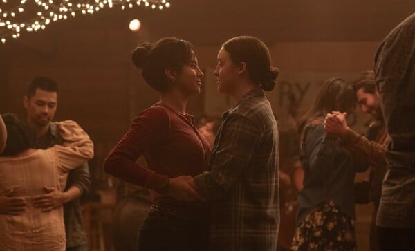 Σχεδόν οι μισοί ΛΟΑΤΚΙ+ χαρακτήρες θα «εξαφανιστούν» από την τηλεόραση την επόμενη σεζόν