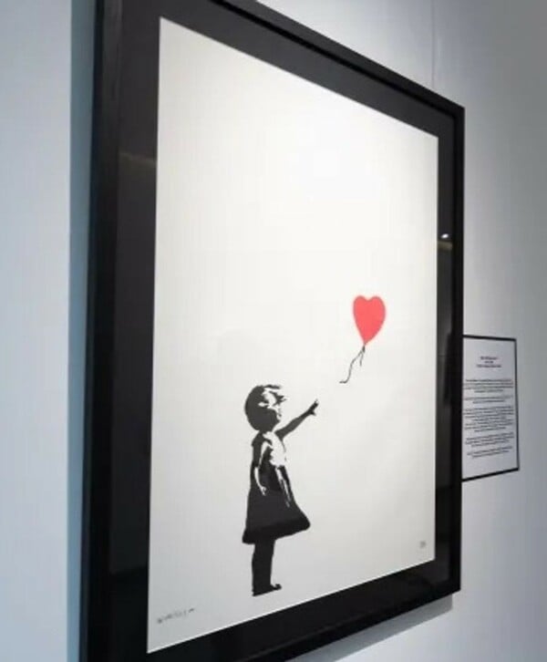 Καταδίκη 13 μηνών για τον άνδρα που άρπαξε διάσημο έργο του Banksy από γκαλερί