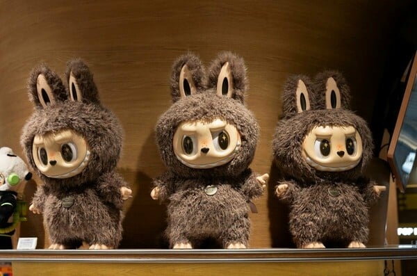 Από τα ράφια στα σινεμά: Τα Labubu αποκτούν δική τους ταινία