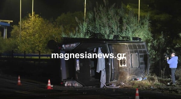 Ανατροπή λεωφορείου στη Μαγνησία: Στους 13 οι τραυματίες - Πώς συνέβη το ατύχημα