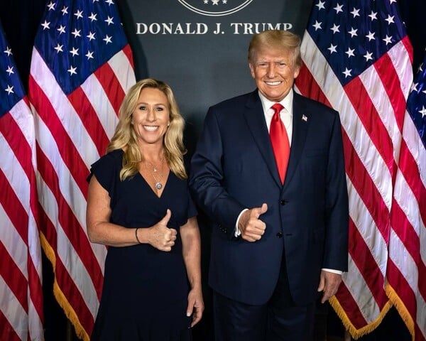 ΗΠΑ: Πρώην σύμμαχος του Τραμπ ισχυρίζεται πως δέχεται απειλές για τη ζωή της που ενθαρρύνονται από τον ίδιο 