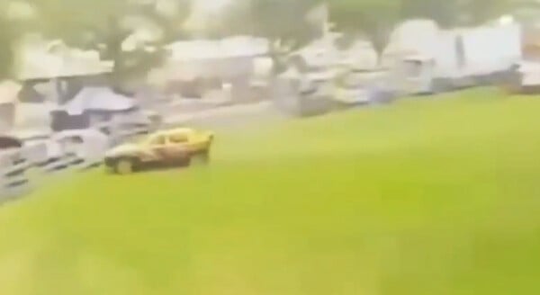 Αυστραλία: Αγωνιστικό αυτοκίνητο έπεσε πάνω στο πλήθος κατά τη διάρκεια ράλι - Αρκετοί τραυματίες