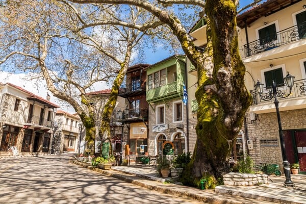 48 ώρες στην Ανδρίτσαινα