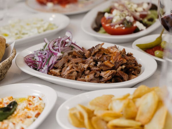 Δώδεκα Πιάτα: Νέα αθηναϊκή κουζίνα με υπογραφή