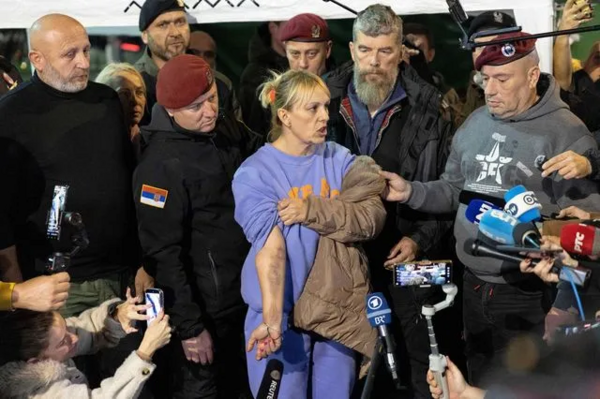 Σερβία: Σταμάτησε την απεργία πείνας η Ντίανα Χρκα – «Ζωντανή θα κάνω περισσότερα»