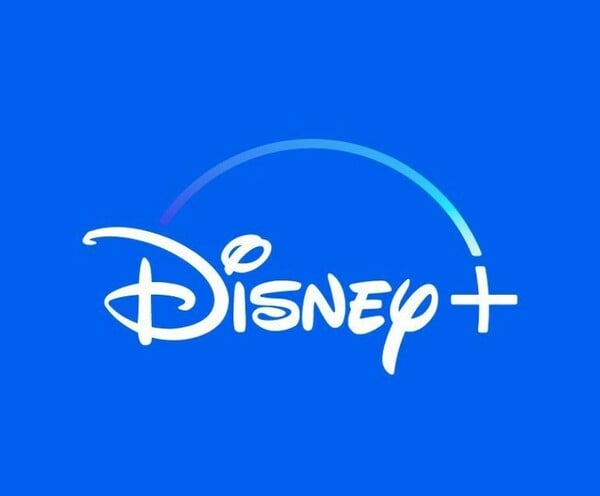 Η Disney ανακοίνωσε πως θα επιτρέψει περιεχόμενο παραγόμενο από τεχνητή νοημοσύνη