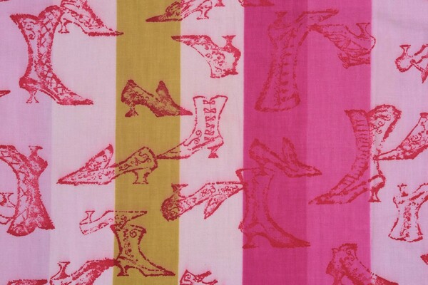 Μια έκθεση με τα άγνωστα και σπάνια υφάσματα που σχεδίασε ο Άντι Γουόρχολ