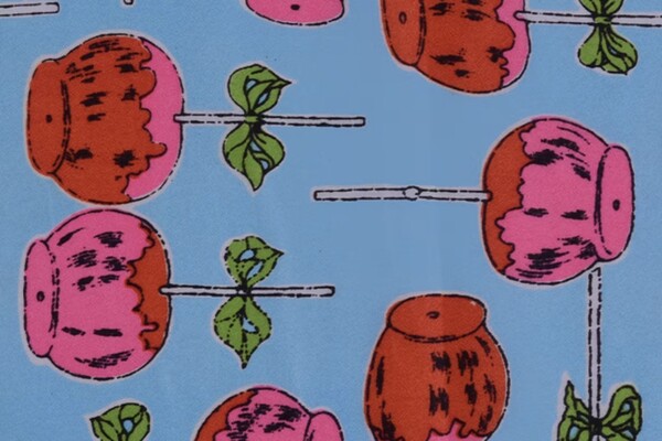 Μια έκθεση με τα άγνωστα και σπάνια υφάσματα που σχεδίασε ο Άντι Γουόρχολ