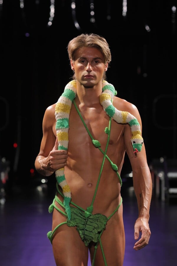 Κοντά στην άγρια καρδιά αυτού του κόσμου/ από τον Πάνο Μιχαήλ