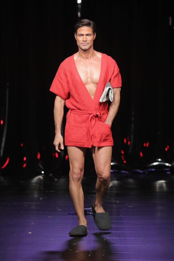 Κοντά στην άγρια καρδιά αυτού του κόσμου/ από τον Πάνο Μιχαήλ