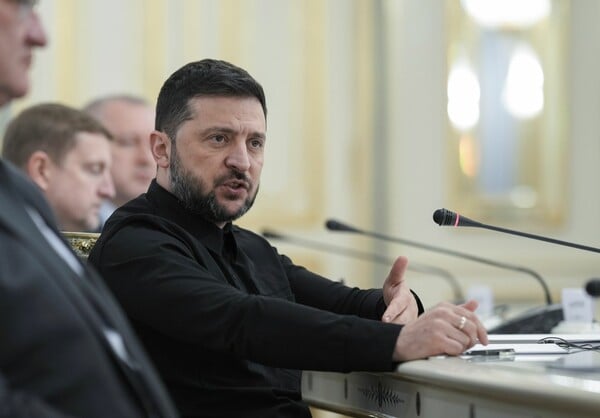 Reuters: Το σχέδιο των ΗΠΑ για την Ουκρανία προβλέπει παραχώρηση εδαφών και μέρος του οπλισμού της