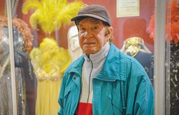 ΔΗΜΗΤΡΗΣ ΙΒΑΝΩΦ ΧΟΡΟΓΡΑΦΟΣ ΘΑΝΑΤΟΣ