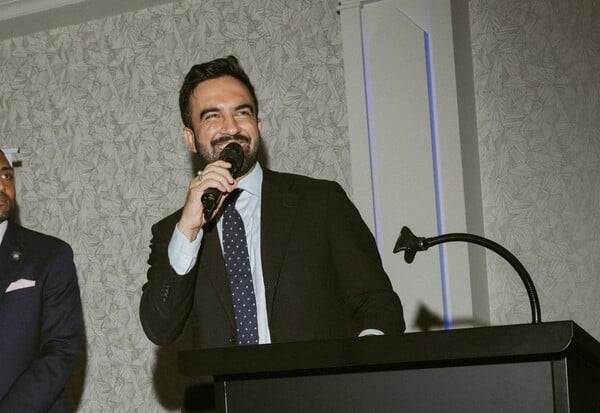 ΜΑΜΝΤΑΝΙ ΤΡΑΜΠ ΣΥΝΑΝΤΗΣΗ