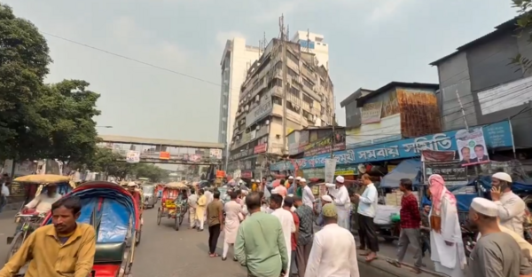 Σεισμός στο Μπανγκλαντές: Πέντε νεκροί και τουλάχιστον 100 τραυματίες 